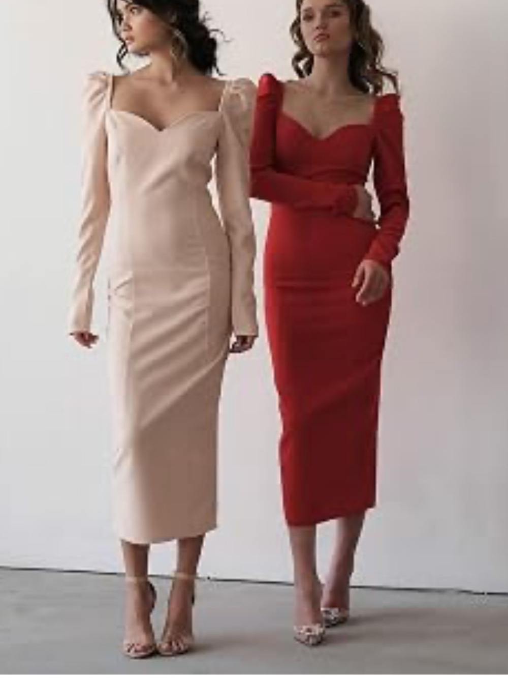 Elegant Red Sweetheart Midi Dress with Long Sleeves